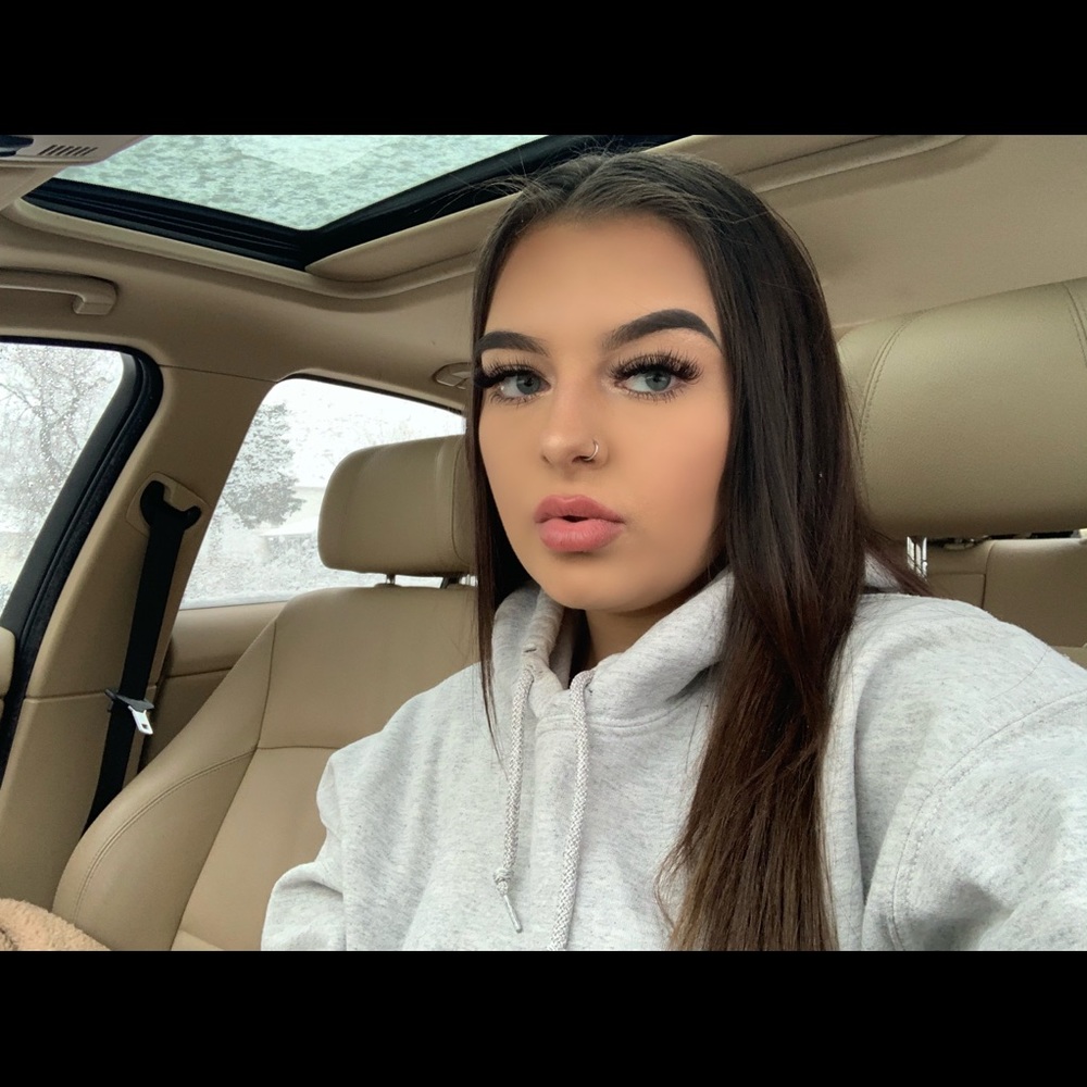 Meet your Posher, Abbrielle